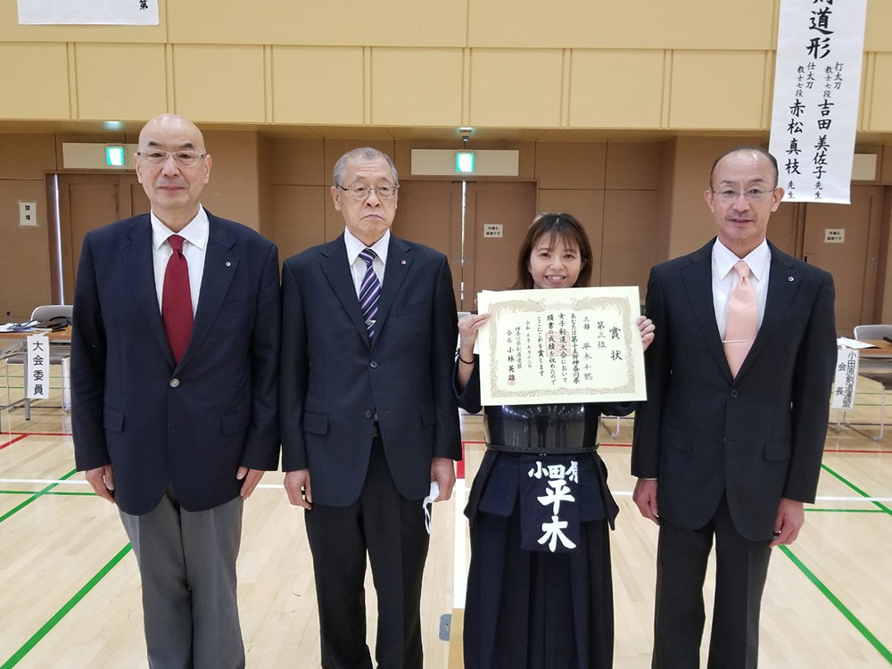 平木千鶴さん(勝広道場)が3部で3位に入賞いたしました。2023/05/13(土)、大井町総合体育館にて、「第15回 神奈川県女子剣道大会」が開催されました。