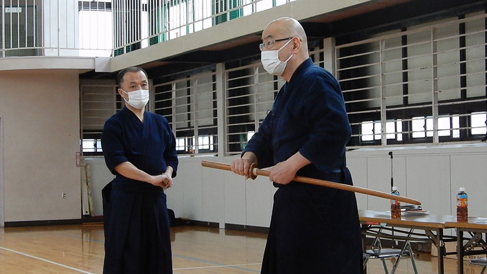 2023/4/22(土) 剣道講習会(指導者対象・木刀による剣道基本技稽古法)を実施しました。